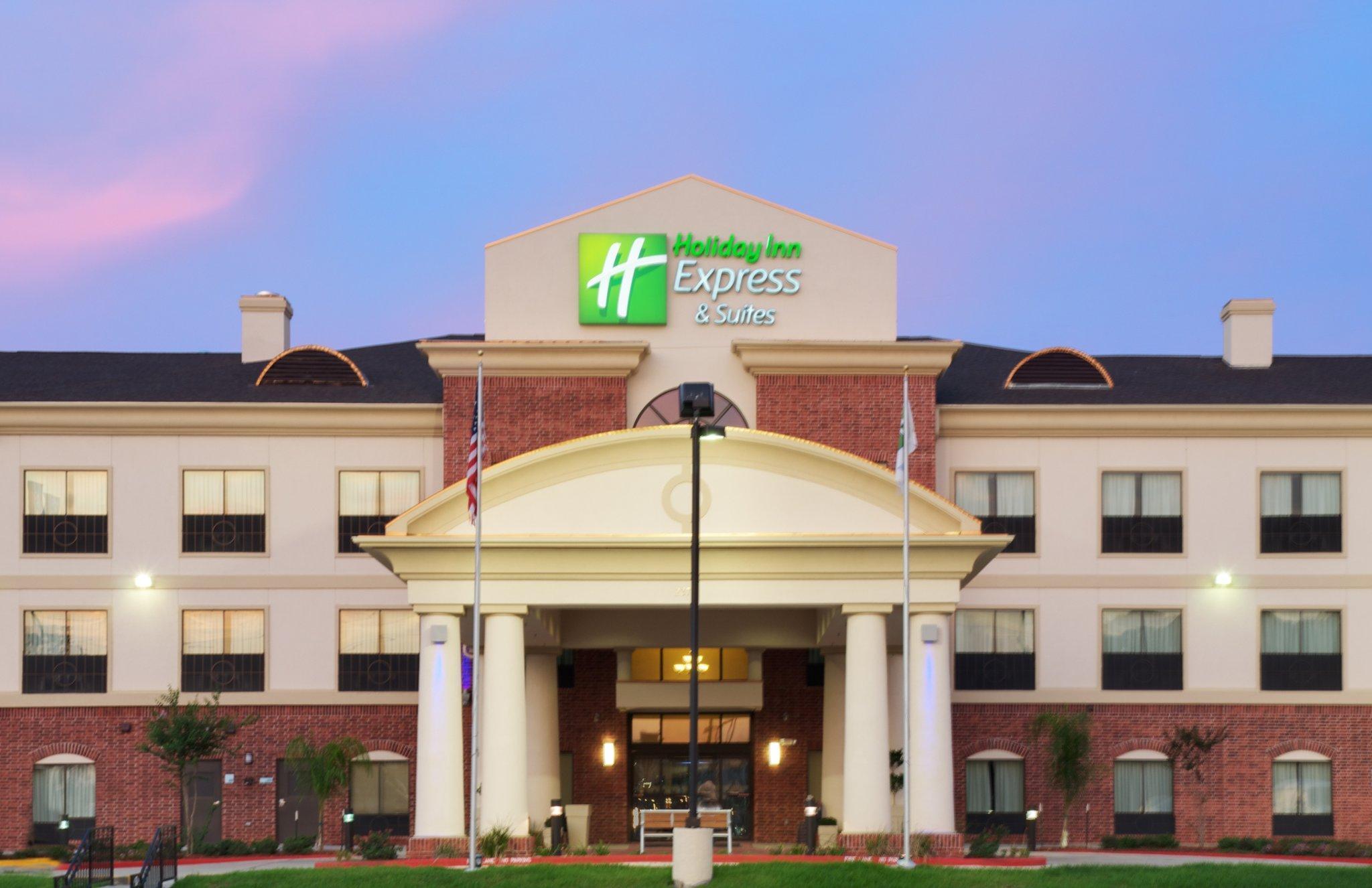 Holiday Inn Express Sealy By Ihg Exterior photo