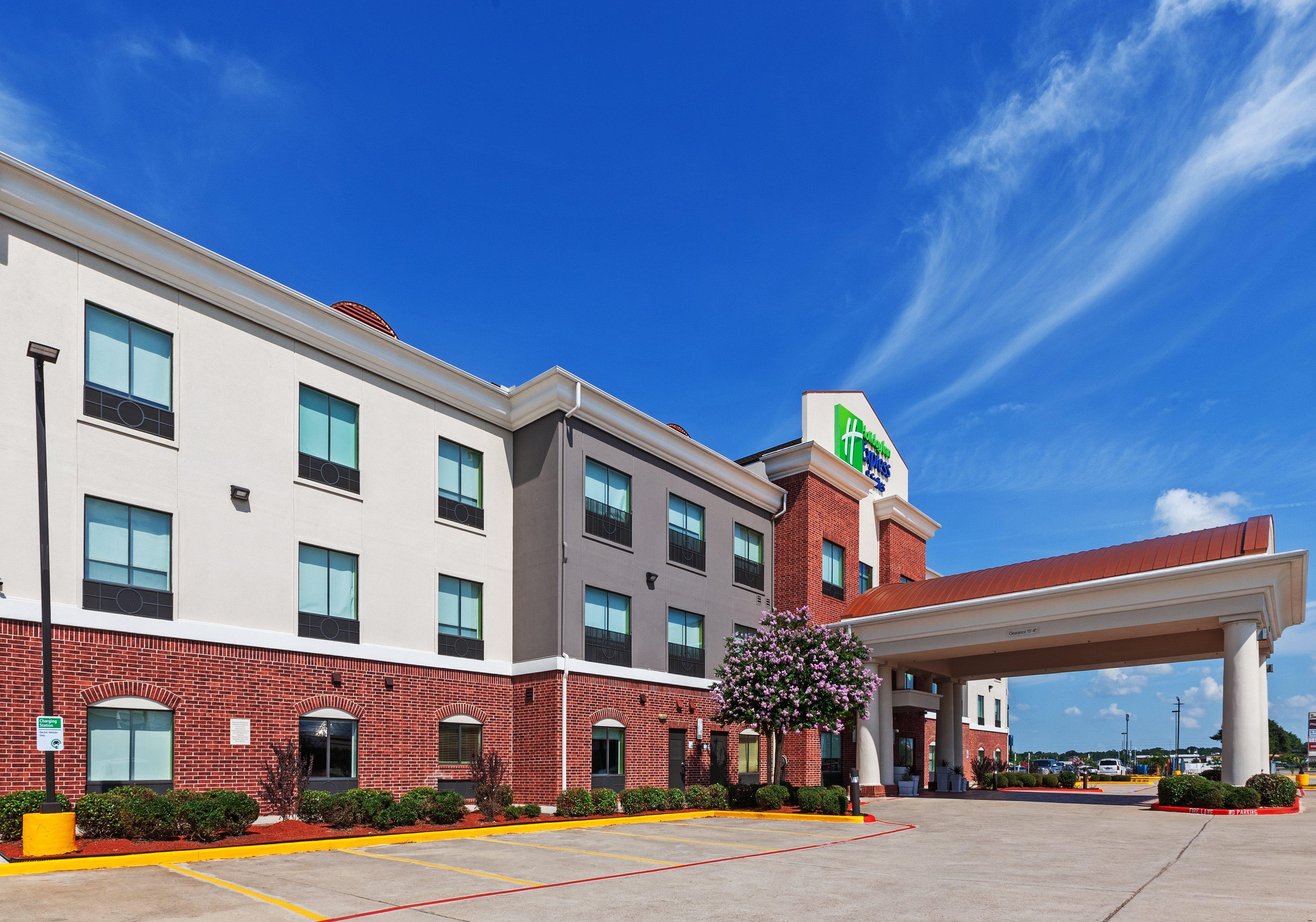 Holiday Inn Express Sealy By Ihg Exterior photo